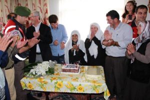 Selime nine &ouml;ld&uuml;
