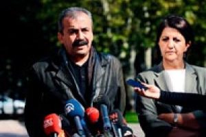 İmralı'dan 'sokaktaki şiddeti bitirin' &ccedil;ağrısı