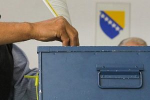 Bosna Hersek se&ccedil;imlere gidiyor