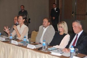 İKSEV'i onurlandıran g&ouml;rev