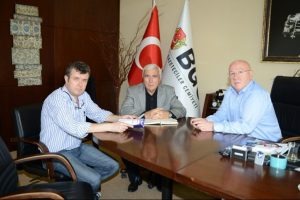 Nil&uuml;fer'de demokrasi sandıkları kuruluyor