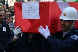Cenaze &ouml;ncesi bir acı daha