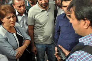 Polis m&uuml;d&uuml;r&uuml;: Bizde size &ouml;ğreteceğiz!