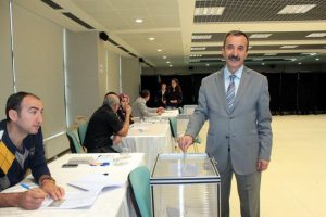 Bursalı avukatlar sandık başında