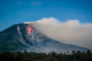 Endonezya'da "Sinabung" alarmı