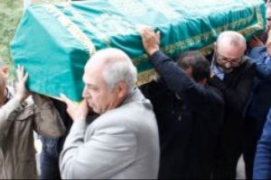 Cem Garipoğlu'nun mezar taşında ismi yok