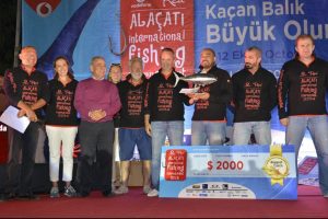 B&uuml;y&uuml;k balığa b&uuml;y&uuml;k &ouml;d&uuml;l