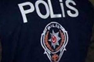 &Uuml;niversitede &ouml;ğrenci kavgası: 26 g&ouml;zaltı