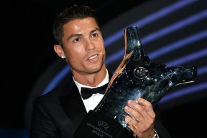 Ronaldo'dan &ouml;d&uuml;l a&ccedil;ıklaması!