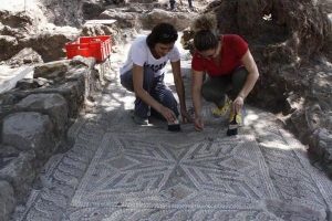 Antandros Antik Kenti'nde yeni mozaikler