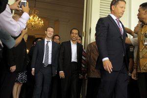 Facebook'un kurucusu Zuckerberg Endonezya'da