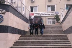 &Ccedil;aldıkları otomobille gezince yakalandılar