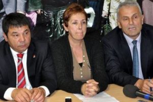 CHP'de toplu istifa