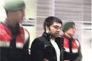 &Ccedil;amaşır ipini 3 kez dolamış 2 kez de sıkmış!