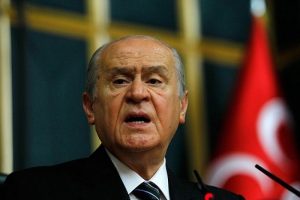 Bah&ccedil;eli: Sıkıyorsa IŞİD'in karşısına &ccedil;ıkın