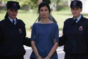 Tuba B&uuml;y&uuml;k&uuml;st&uuml;n Emmy'e aday oldu...