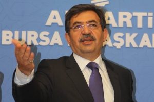 "Fanatiklik hi&ccedil;bir alanda doğru bir şey değil"
