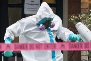 Ebola 'başarısız devletlere yol a&ccedil;abilir'