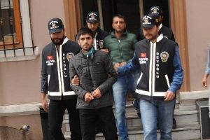 Beyoğlu'nda sahte polisler gasp yaptı