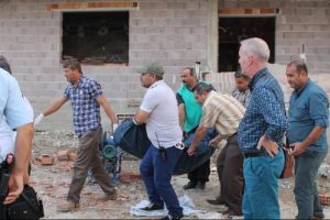 5'inci kattan d&uuml;şen sıvacı &ouml;ld&uuml;