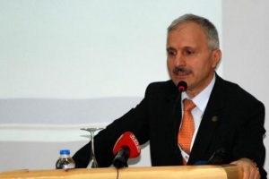 "Osmanlıca kaybolan bir dildir"