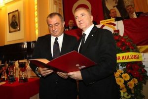 "Balık baştan kokar"