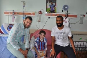 Bosingwa ve Mustafa Yumlu'dan anlamlı ziyaret