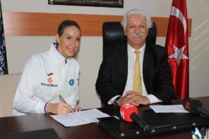 İvana Milos Bursa B&uuml;y&uuml;kşehir Belediyespor'da
