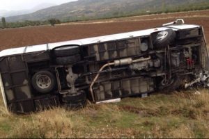 Isparta'da feci kaza: 1 &ouml;l&uuml;, 12 yaralı