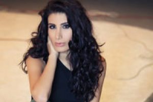 İrem Derici fiyatını &uuml;&ccedil;e katladı...