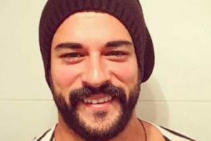 Burak &Ouml;z&ccedil;ivit sakal bıraktı...