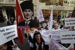 O saldırılara protesto!