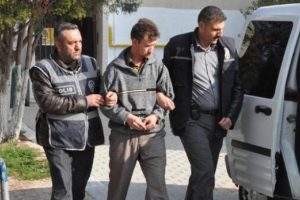 Eniştesini iple asıp cesedini iki yıl saklamış!