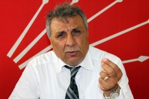 CHP'de istifa depremi