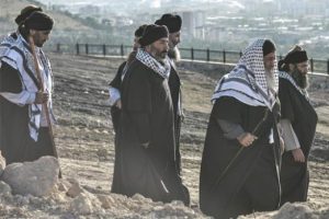 H&uuml;seyin &Uuml;zmez'in cenazesinde ilgin&ccedil; isim