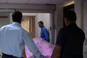 Cezaevi &ouml;n&uuml;nde silahlı saldırı