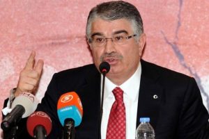 Eski İ&ccedil;işleri Bakanı'ndan paralel savunma