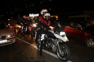 Bursa'da polis ekipleri s&uuml;r&uuml;c&uuml;lere ceza yağdırdı!