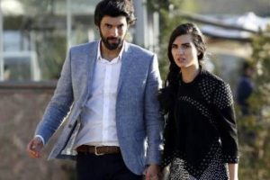 Feryal G&uuml;lman: Evimin duvarlarını &ouml;p&uuml;yorlar...