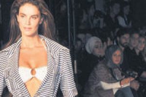 Fashion Week'in yıldızı T&uuml;lin Şahin oldu...