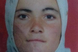 Nikahsız yaşadığı kişiyi kıskanan kadın...