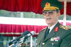 G&uuml;reş'in cenaze t&ouml;reninde beklenmedik isim