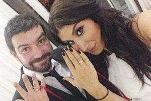 Rıza Esendemir eşine bakan genci d&ouml;vd&uuml; ...
