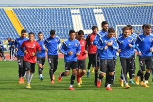 Karab&uuml;k galibiyetle devam etmek istiyor