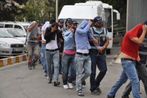 Bonzai ile yakalanan 5 kişi g&ouml;zaltına alındı