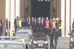 Erdoğan, yeni cumhurbaşkanlığı binasında