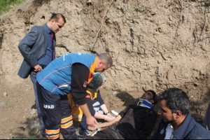 Suriye plakalı ara&ccedil; kaza yaptı: 5 yaralı
