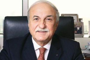 &Ouml;zyeğin, Finansbank'ın genel m&uuml;d&uuml;rl&uuml;k binasını geri aldı