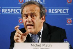 Platini'den şaşırtan &ouml;neri!