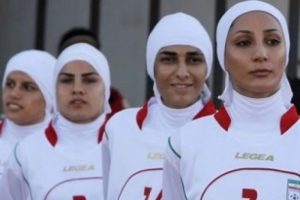 FIFA baş&ouml;rt&uuml;s&uuml; yasağını kaldırdı!